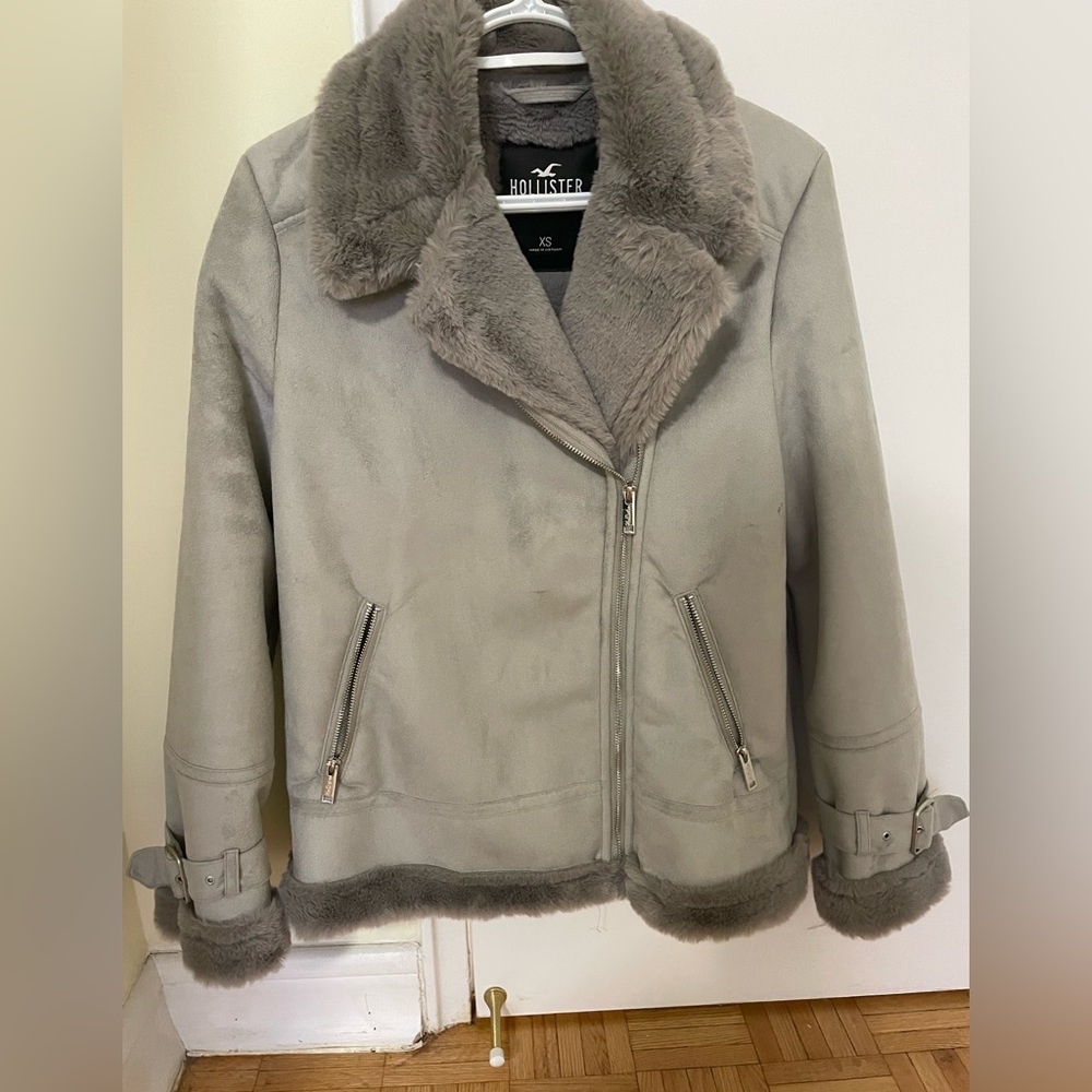 Winter Coat (Like New)